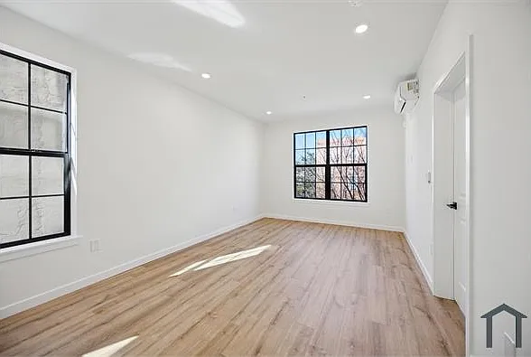 300 W Norris St #7 — Photo 17