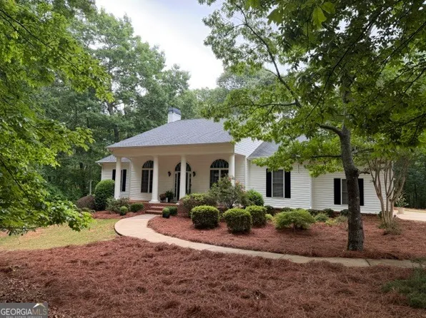3905 Oak Hill Rd, Douglasville, GA 30135