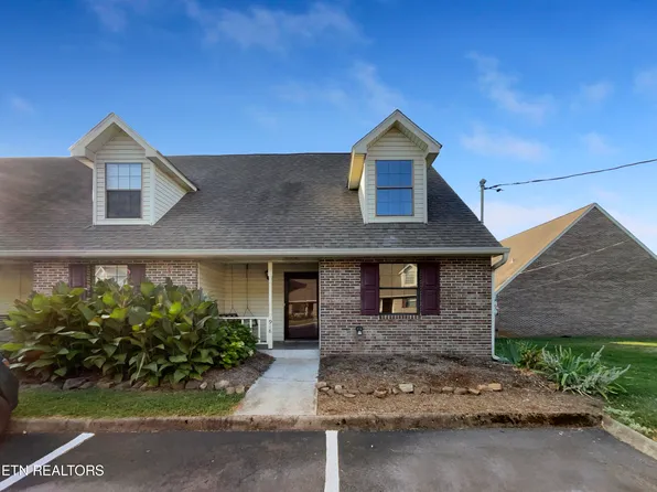 918 Chip Cove Ln, Knoxville, TN 37938