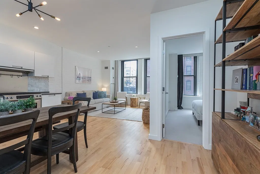 2 bed, 2.0 bath, 1033 sqft, $5,250 — Photo 4