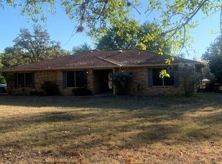 239 Oak Wood Rd, Kerrville, TX 78028