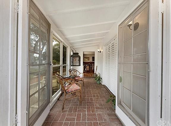 2nd image of 13815 Gladstone Ave