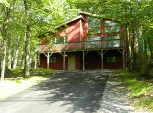 1163 Kensington Dr, East Stroudsburg, PA