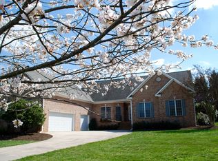 5301 Ridge Trail Rd, Summerfield, NC 27358