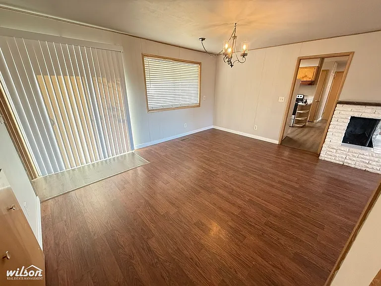 2701 1/2 W Lincoln Ave — Photo 3