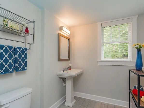 906 Burchwood Ave, Nashville, TN 37216