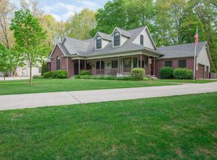399 Arbor Rdg, Benton Harbor, MI 49022