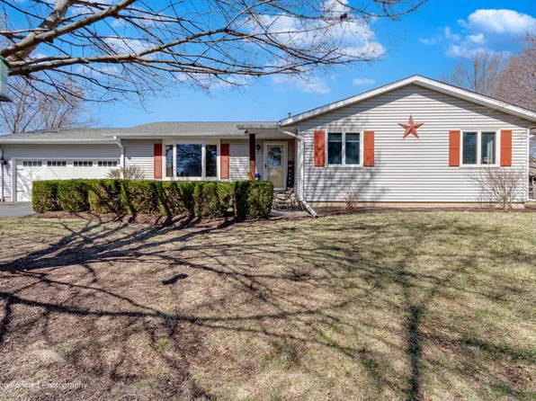 0N953 Probst Ct, Maple Park, IL 60151