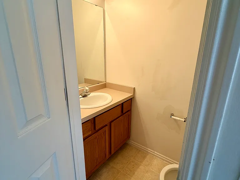 1100 E 1525 S #104 — Photo 16