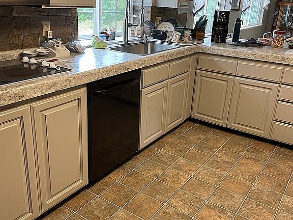 House 1 kitchen