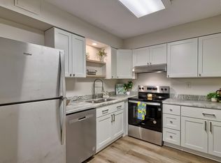 1825 Saint Julian Pl APT 10D, Columbia, SC 29204