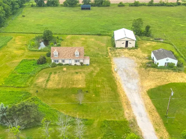 2065 County Line Rd, Holley, NY 14470