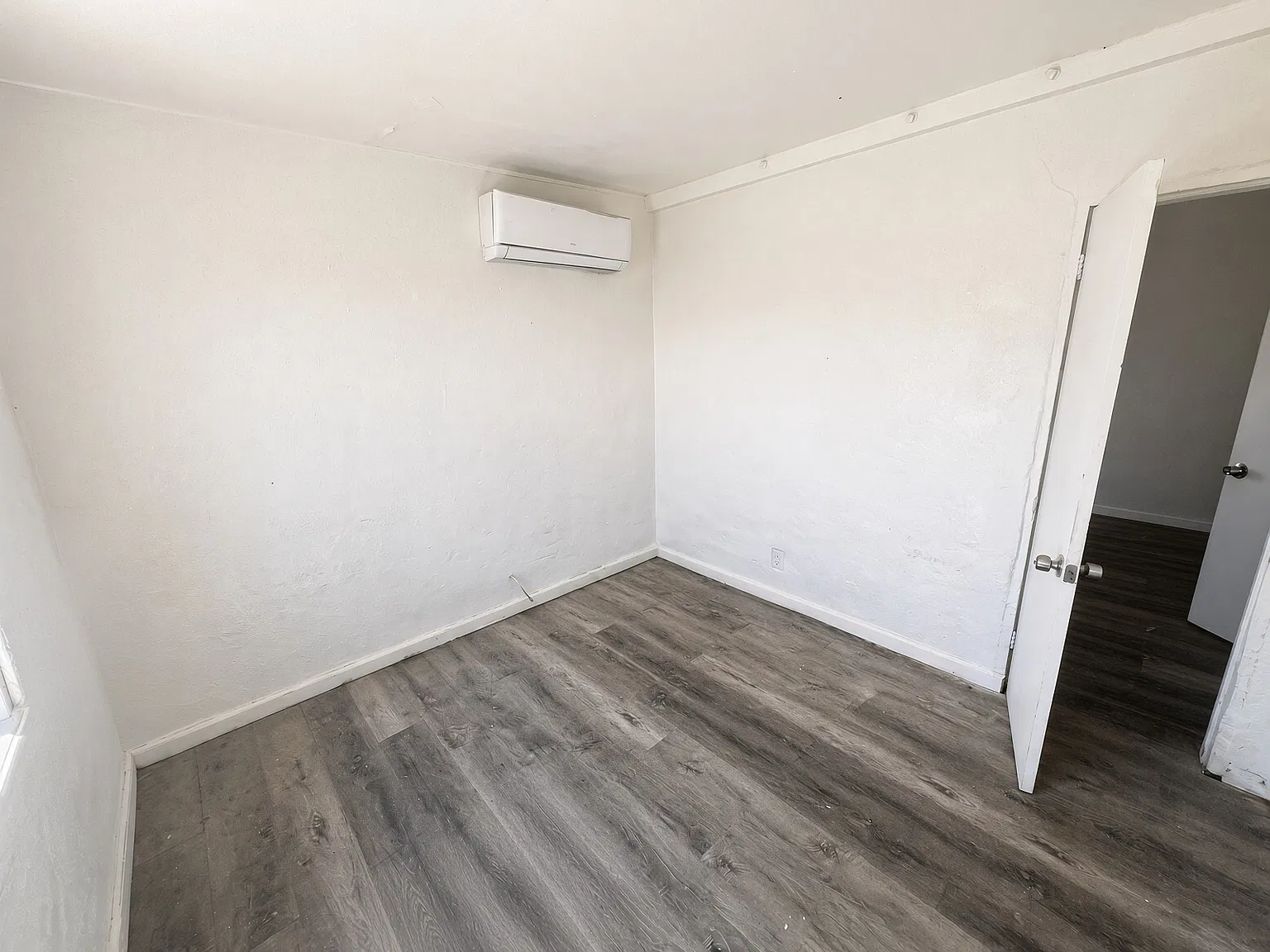2 bed, 650 sqft, $1,100 — Photo 2