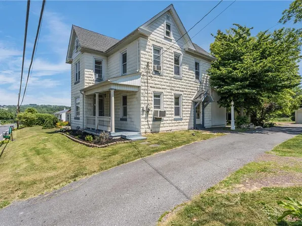 4038 Kreidersville Rd, Northampton, PA 18067