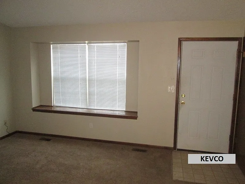 Building Photo - 2209 Whitetail Pl