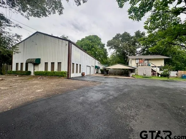 2209&2011 E Old Hwy #80, White Oak, TX 75693