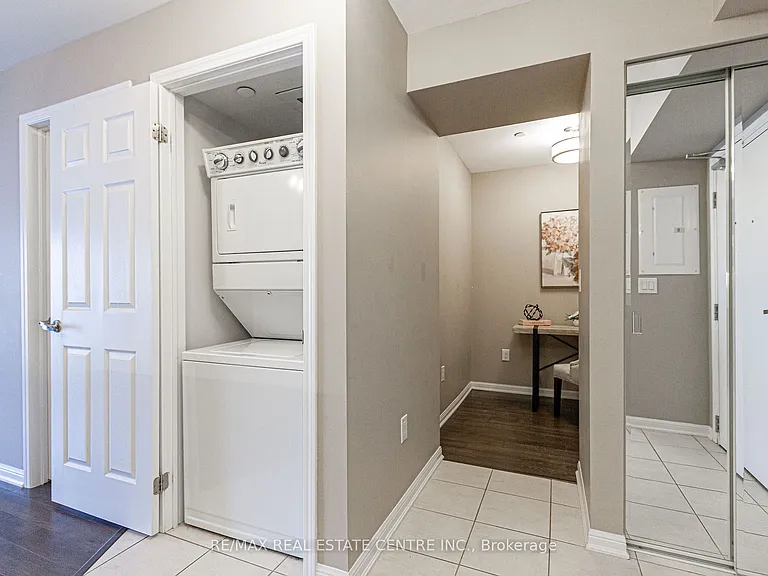 1045 Nadalin Hts #211 — Photo 29