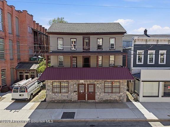 2nd image of 517-519 Cedar Ave