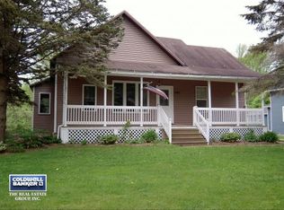 5853 Oak Orchard Rd, Abrams, WI 54101