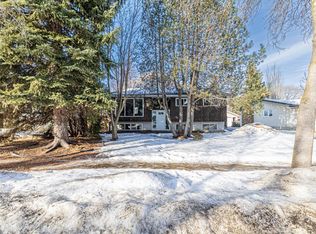 60 Fair Oaks Dr, Saint Albert, AB T8N 1R1