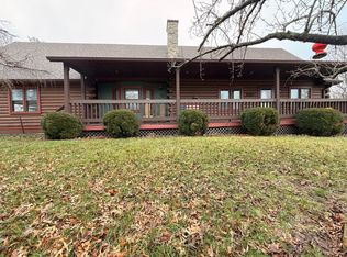 207 Lakeshore Dr, Simpsonville, KY 40067