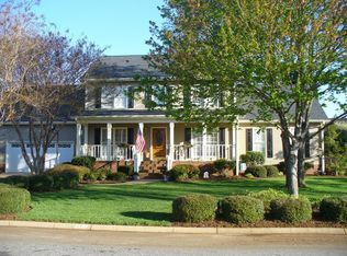 119 Chenoweth Dr, Simpsonville, SC 29681