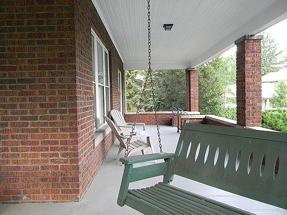 2nd image of 50 Sunnyside Dr