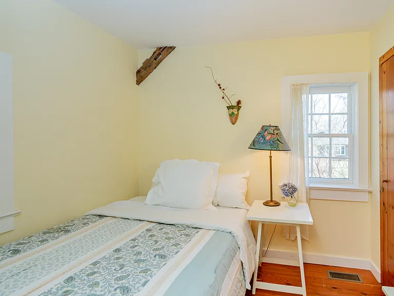 134 Three Mile Harbor Rd — Photo 14
