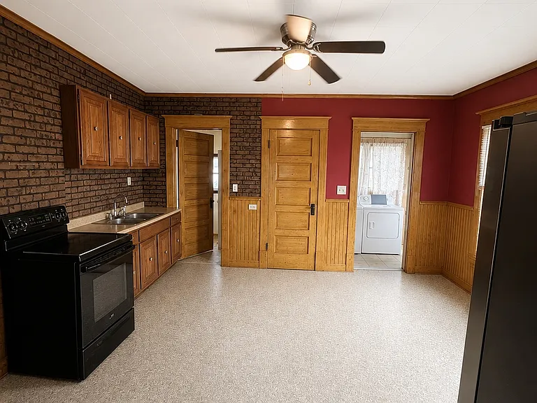 15 Searle St #15 — Photo 2