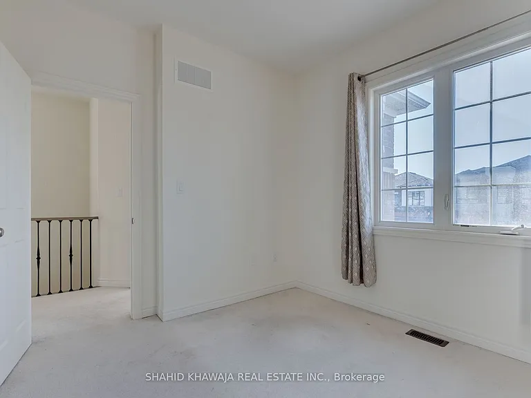 62 Holcomb Ter — Photo 25