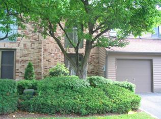 147 Castle Ridge Dr #74, East Hanover, NJ 07936