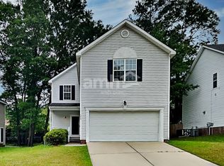 704 Marjam Ln, Fuquay Varina, NC 27526