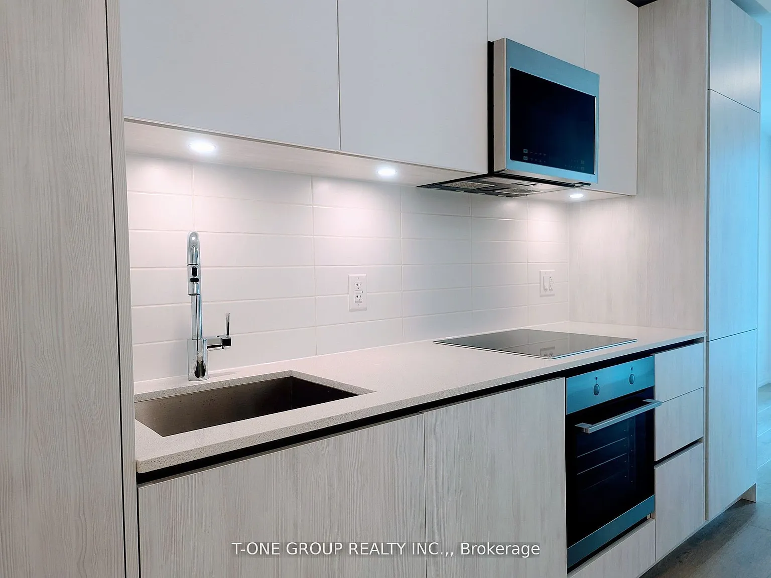 2 bed, $2,400 — Photo 2