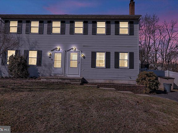 3rd image of 613 Leininger Ave