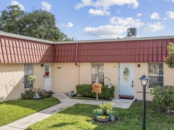 811 Salem Lane, Lake Worth, FL 33467