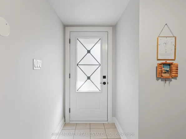 3175 Kirwin Ave #45, Mississauga, ON L5A 3M4
