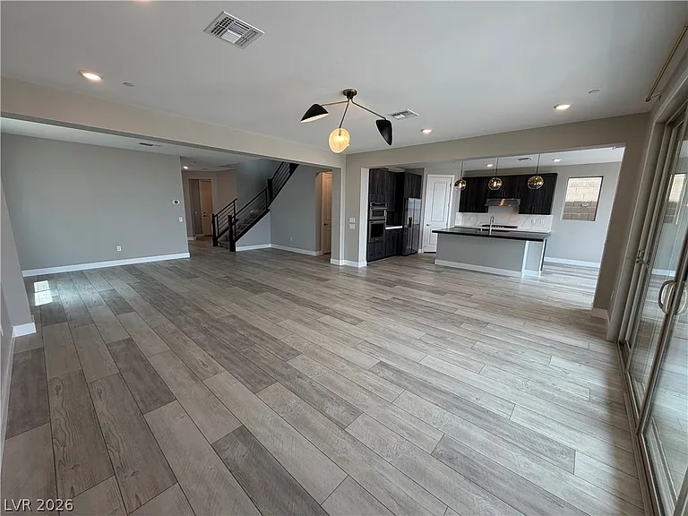 400 Red Feather Peak Ct — Photo 6