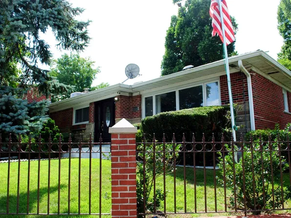 218-04 Stewart Road image 1 of 45