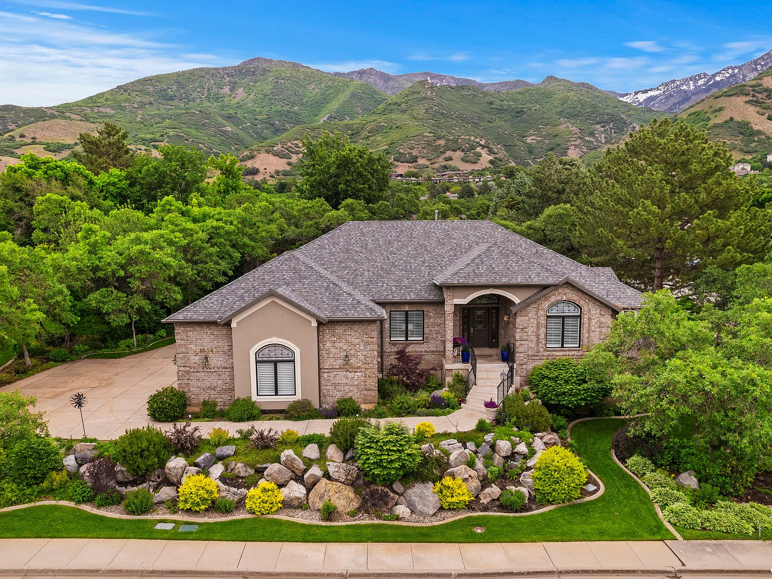 1808 Whispering Oaks Dr, Ogden, UT 84403 MLS 1881788 Zillow