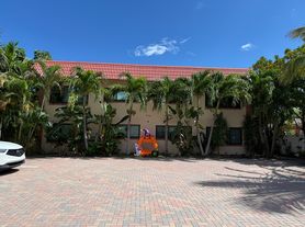 714 SE 19th Ave, Deerfield Beach, FL