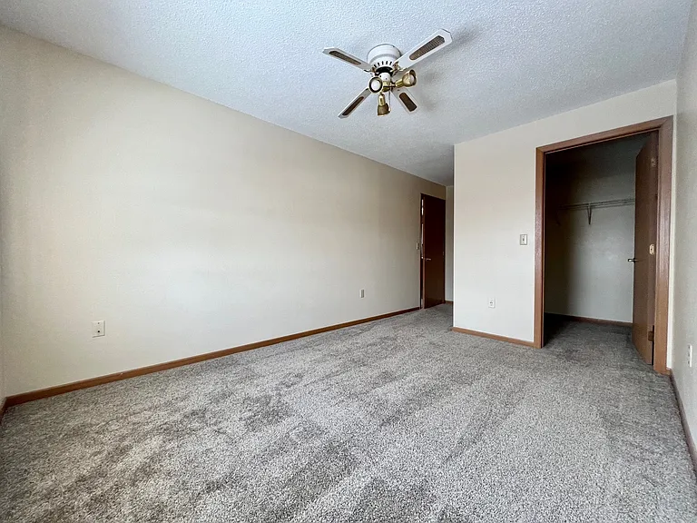 Park Meadows Apartments — Photo 10