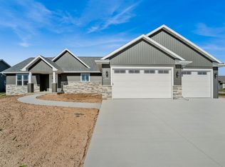 2990 E Turquoise Ln, Appleton, WI 54913