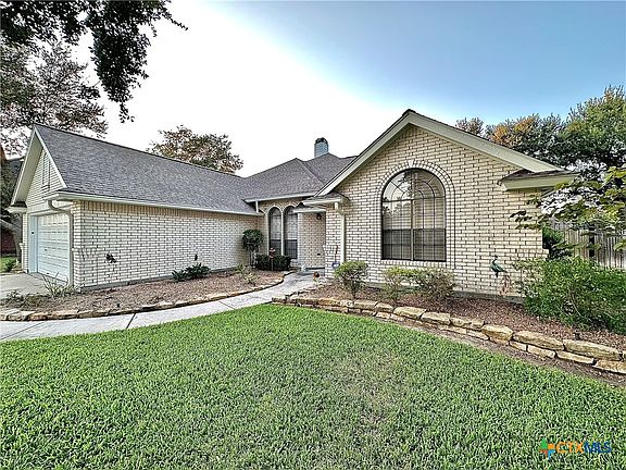 2nd image of 202 Willowbend Dr