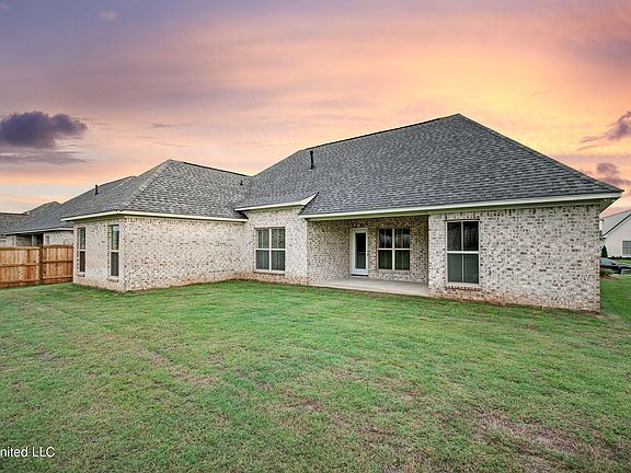 5th image of 208 Baleigh Dr Lot 5