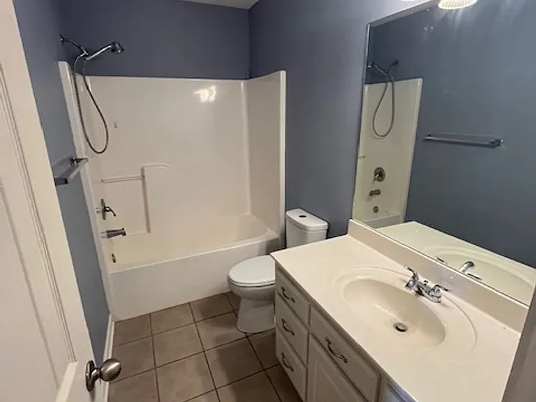 102 Rosebud Cir — Photo 33