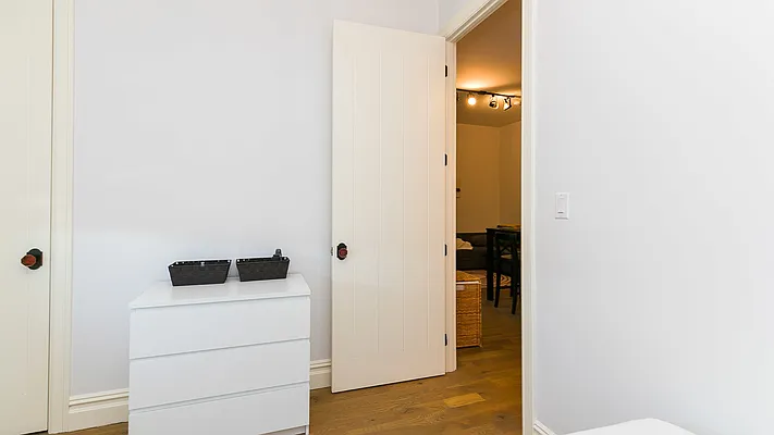 Rented by Nooklyn NYC LLC | media 45