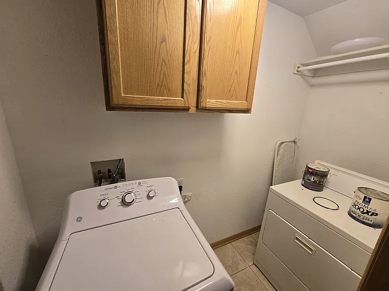 28910 Durand Ave #B — Photo 12