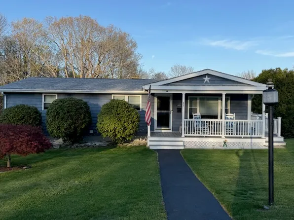11 Summit Ter, North Brookfield, MA 01535