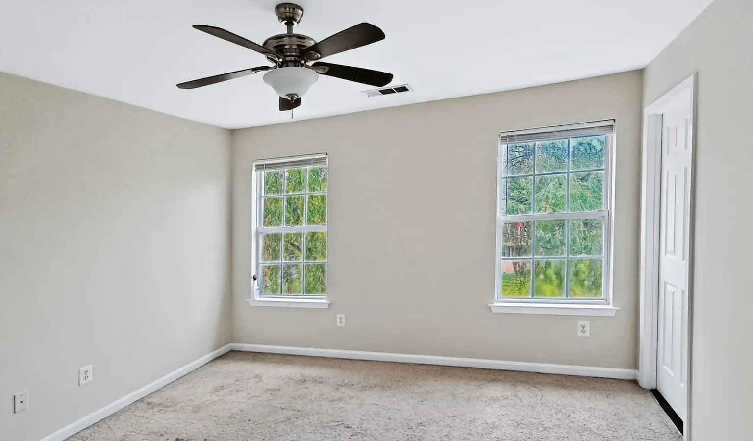 45504 Lakemont Square, Unit 1 — Photo 2