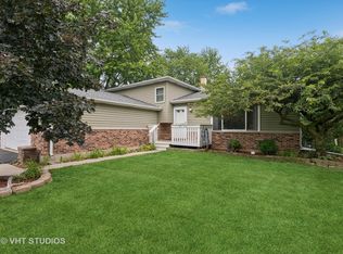 212 Buli Ln, Bolingbrook, IL 60490